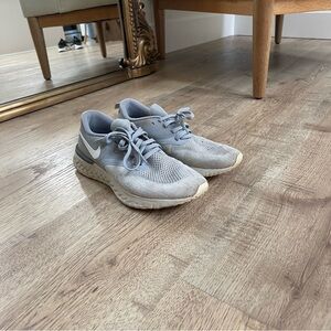 Women’s Nike Odyssey React 2 Flyknit wolf grey shoes